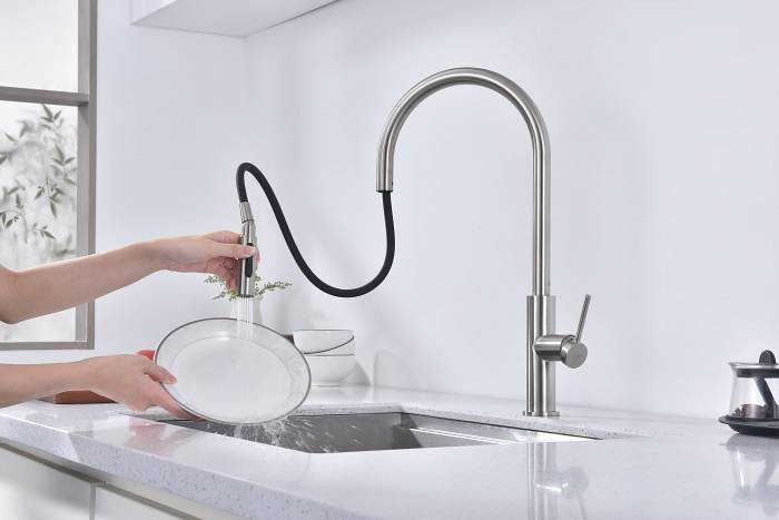 Смеситель для кухни Paulmark SENSO Se215180-BS сенсорное управление, выдвижной излив брашированная сталь