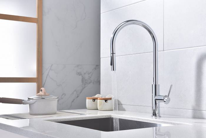 Смеситель для кухни Paulmark SENSO Se215180-CR сенсорное управление, выдвижной излив хром