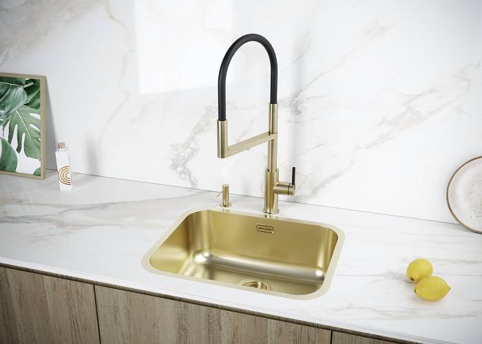 Смеситель для кухни Paulmark TORNADO To213402-LG гибкий излив с подключением фильтра глянцевый светлое брашированное золото