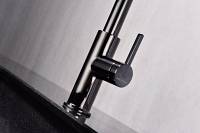 Смеситель для кухни Paulmark TORNADO To213402-GB  гибкий излив с подключением фильтра глянцевый черный